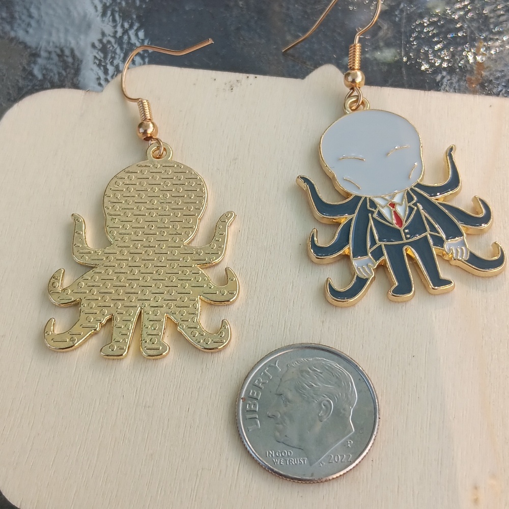 Horror Movie Earrings - Picture 5 of 5